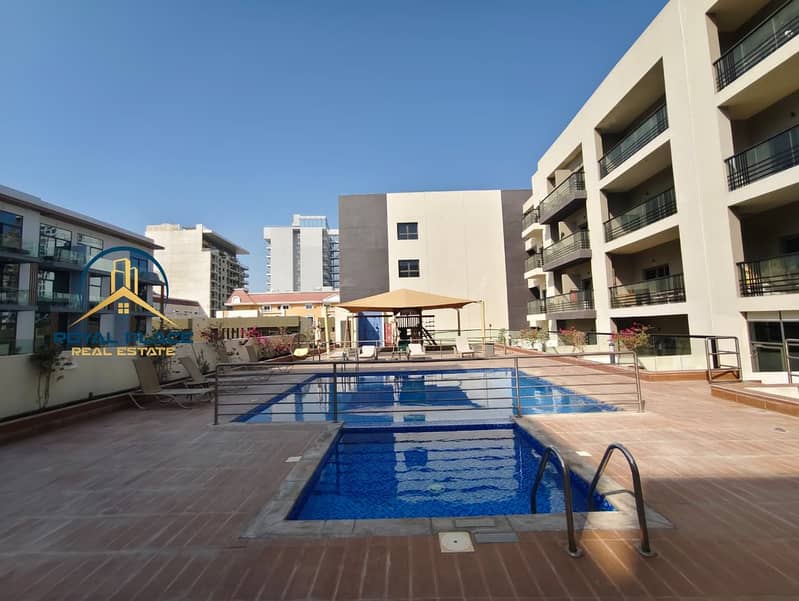 14 Images (1). jpg