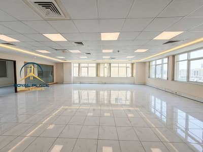Office para en Alquiler en Deira, Dubai - Gemini_Generated_Image_m7foprm7foprm7fo. jpeg Office para en Alquiler en Deira, Dubai - Gemini_Generated_Image_m7foprm7foprm7fo. jpeg