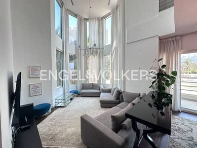 3 Bedroom Flat for Sale in Jumeirah Heights, Dubai - Corner Unit | Grand Living | Lake Views
