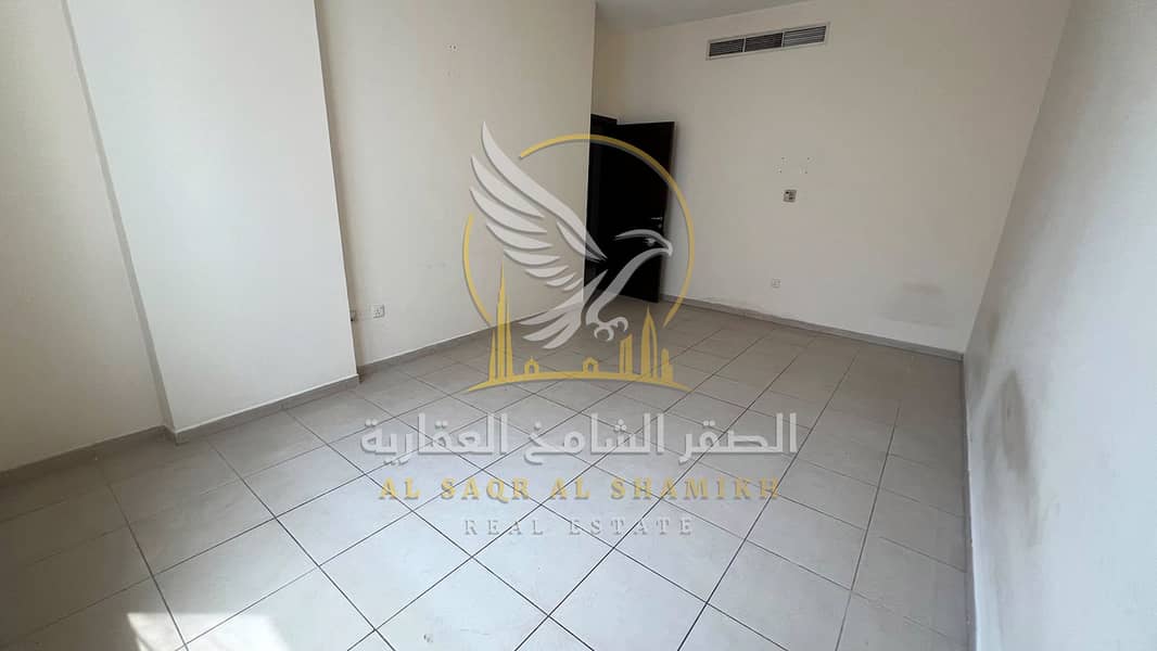 3 apartment-for-rent-2-bedroom-alqlyaa-alsharqa-living-room-06. jpg