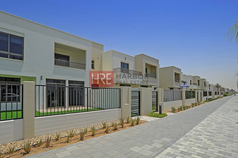 Brand New Spacious 4 BR Villa |Up To 12 Cheques