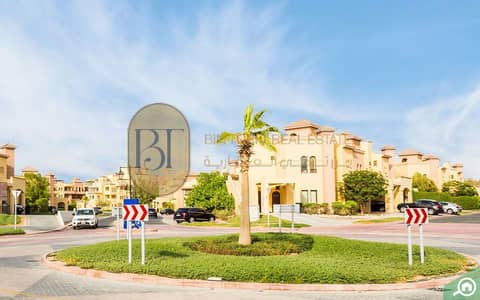 Plot zum Verkauf in Mirdif, Dubai - Villas_in_Mirdif_2_00170c7065. jpg