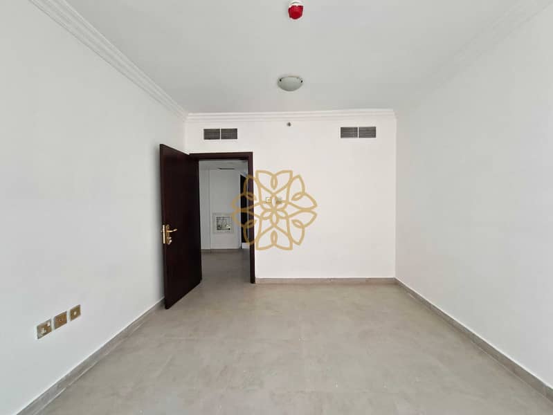 5 16811. jpg
