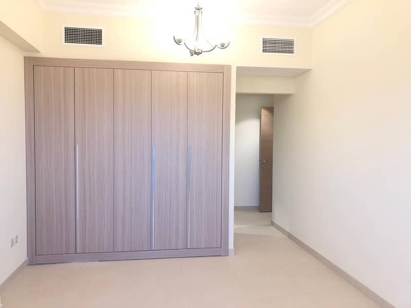 ONE MONTH FREE LARGE 2 BEDROOM+CLOSED KITCHEN  WITH BALCONY FOR RENT IN PHASE 2