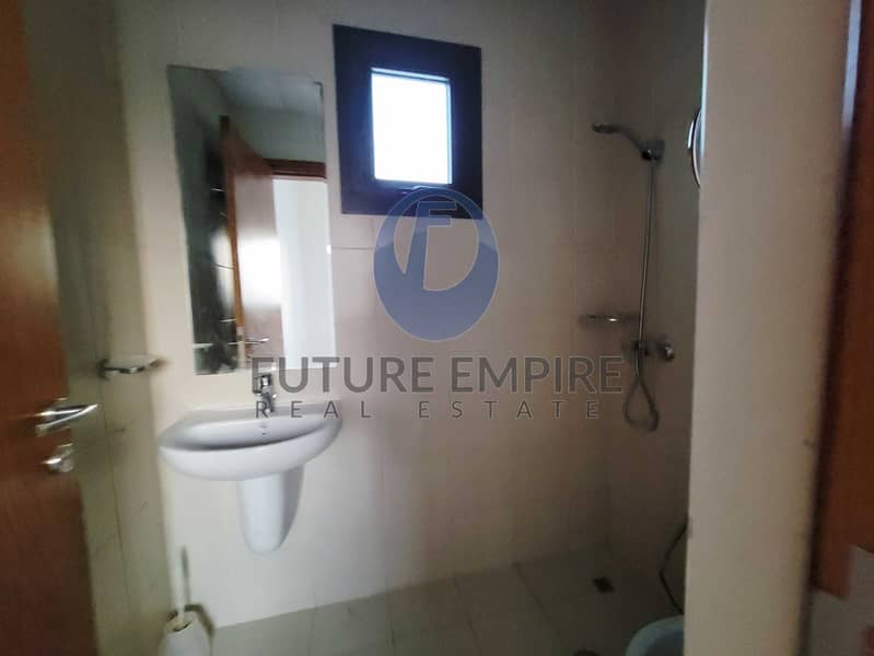 29 1000397989. jpg
