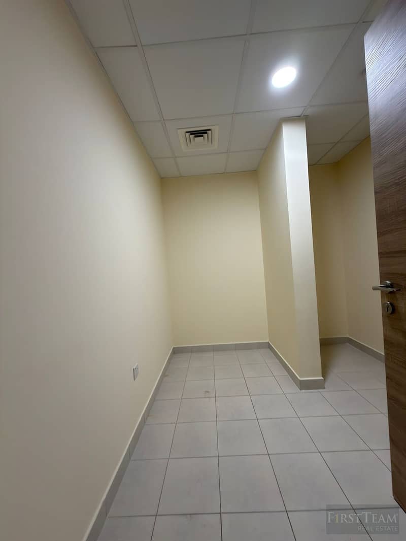 5 5ea7917b-ddd3-42e9-9ebc-49484c6c0869. jpg