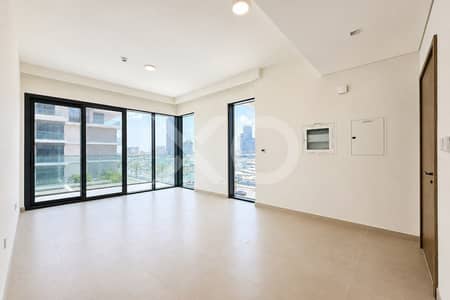 2 Bedroom Flat for Rent in Mina Rashid, Dubai - Corner Layout | Low Rise Building | Sea View