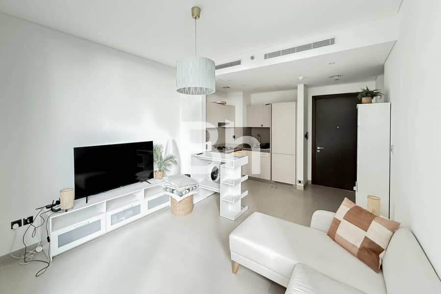 2 images image img