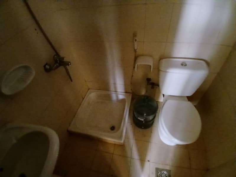 3 29850. jpg