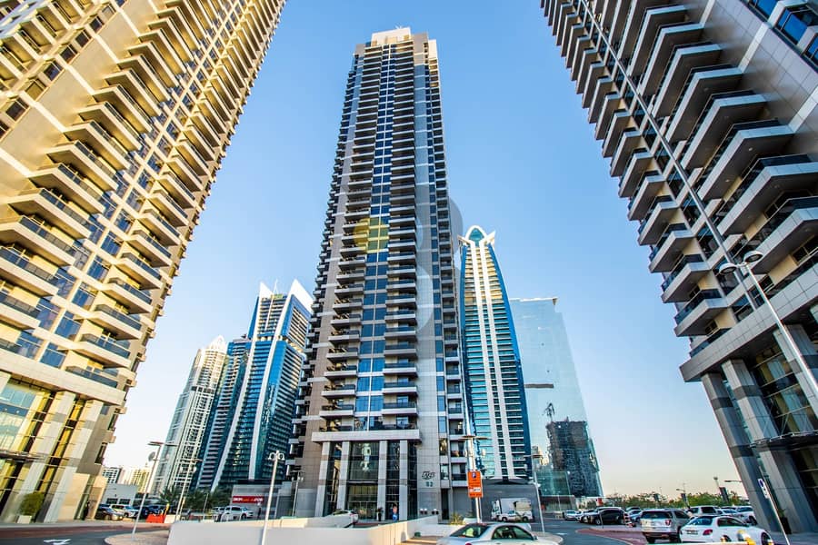 High Floor 3 Bed | Efficient Layout | Lake View High Floor 3 Bed | Efficient Layout | Lake View