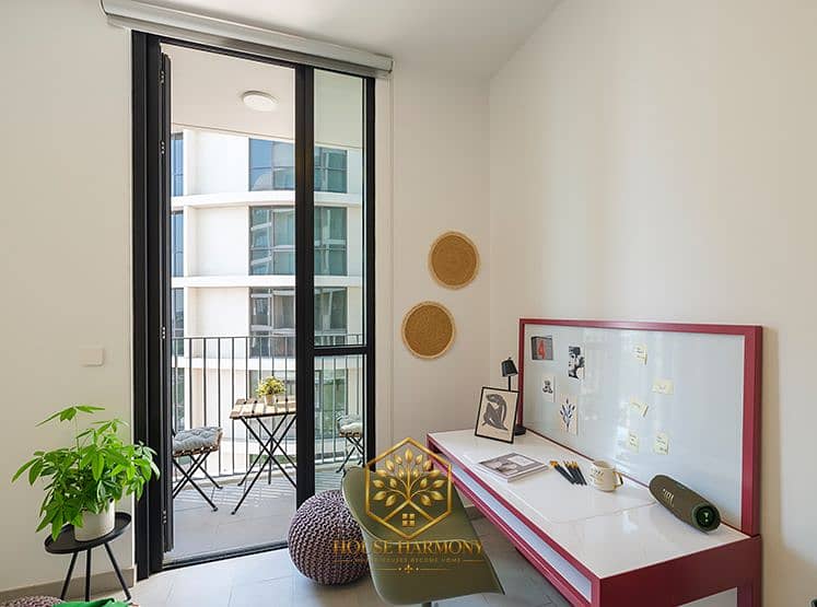 4 Singlebalconyroom1. jpg
