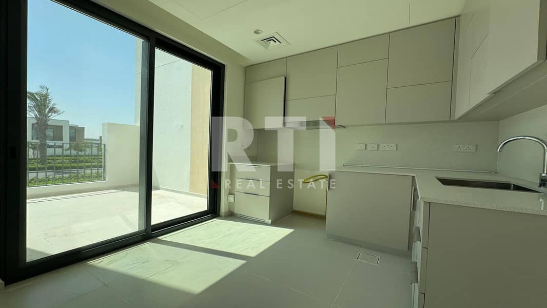 8 Image 8