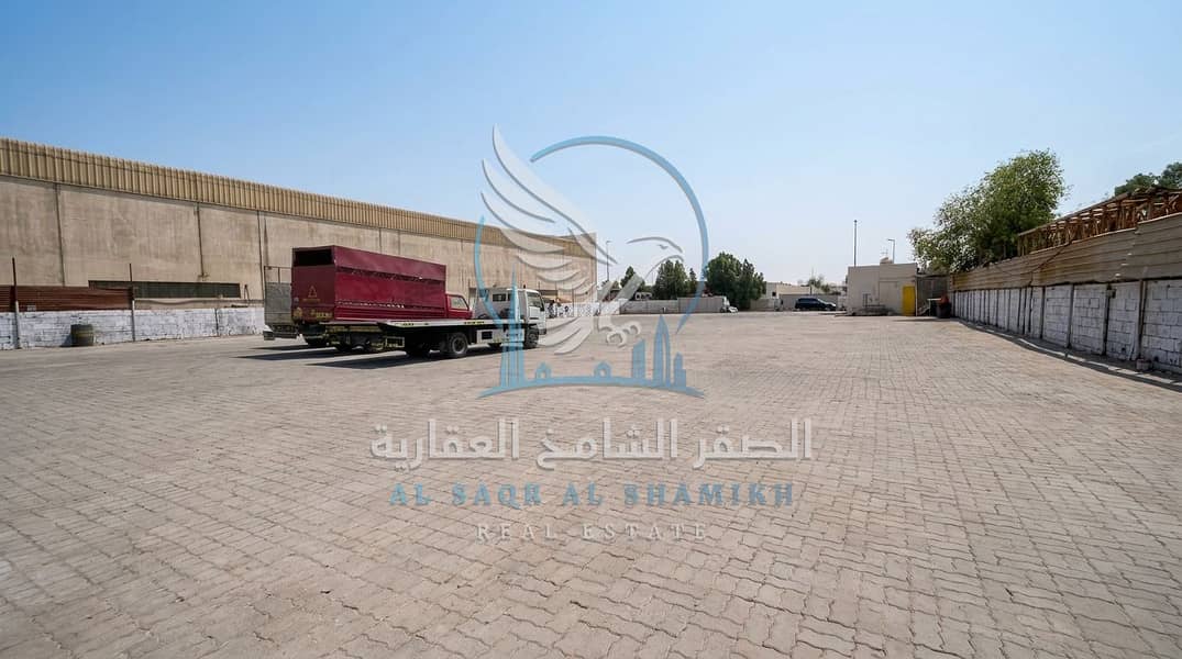 3 حوطة للإيجار بمساحة 15,000 قدم² مع كهرباء 30 كيلوواط. . jpeg