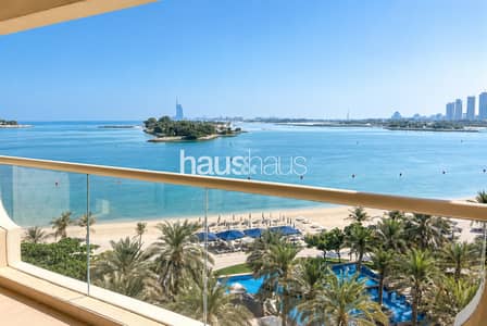 1 Bedroom Apartment for Rent in Palm Jumeirah, Dubai - Upgraded | Full sea views | Immaculate 1 Bedroom Apartment for Rent in Palm Jumeirah, Dubai - Upgraded | Full sea views | Immaculate