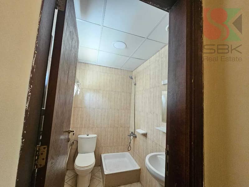 5 Ctxz2YUeLpuPhzDFILD88FS5m1iTsKv8hPIAtzjx. jpg