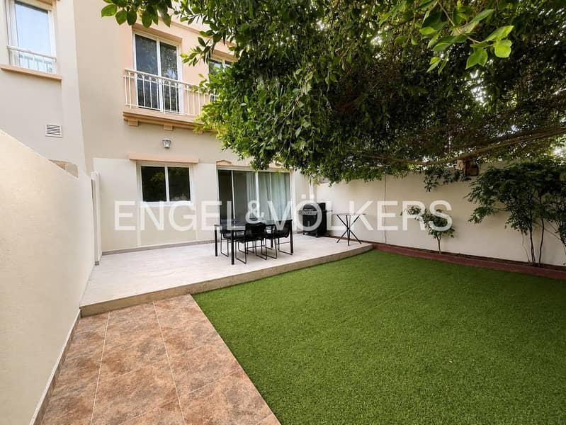 FULLY UPGRADED | PARK VIEW | VACANT FULLY UPGRADED | PARK VIEW | VACANT