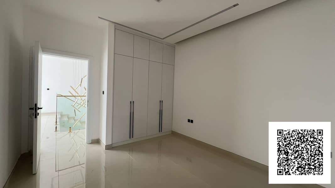 10 f2cd9fcf-38a9-4a98-a7d0-8c98642bcfb8. jpg
