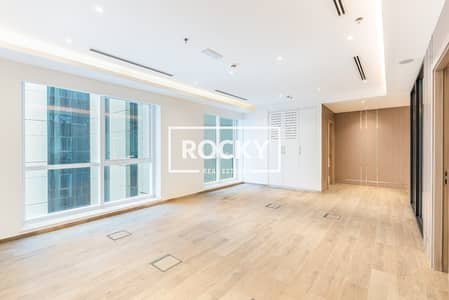 Office for Sale in Sheikh Zayed Road, Dubai - Latifa Tower-4. jpg Office for Sale in Sheikh Zayed Road, Dubai - Latifa Tower-4. jpg