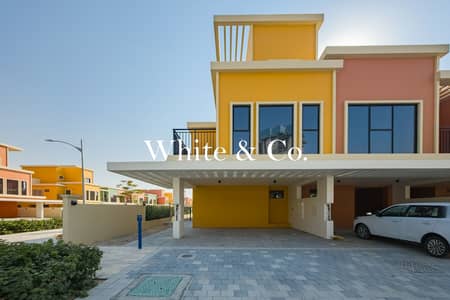 5 habitaciones Townhouse para en Alquiler en DAMAC Lagoons, Dubai - Casa adosada en DAMAC Lagoons,Portofino, 5 dormitorios, 219999 AED - 16513937 5 habitaciones Townhouse para en Alquiler en DAMAC Lagoons, Dubai - Casa adosada en DAMAC Lagoons,Portofino, 5 dormitorios, 219999 AED - 16513937