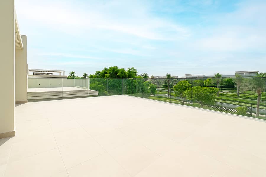 11 20250819_1452_Luxury Terrace View_remix_01k30z6f4seqdstpc8s6srqw5n. png