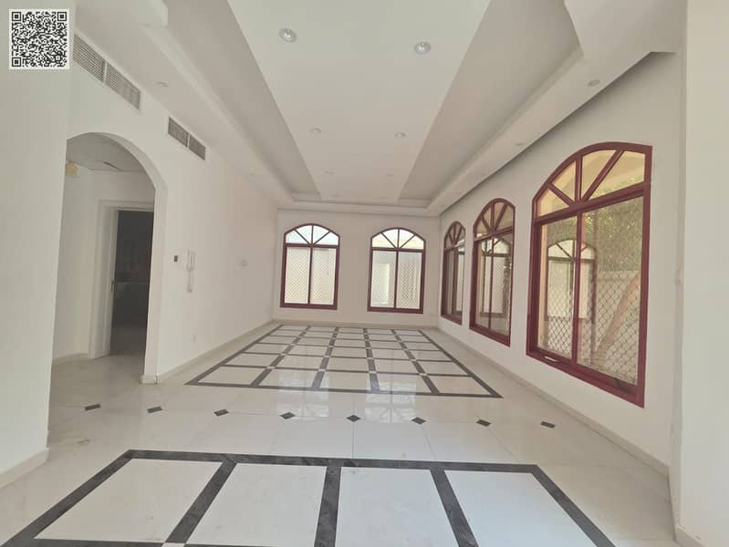 8 8b036bdb-20d3-4537-9dbf-372499fbaead. jpg