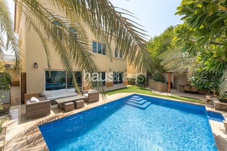 Villa de 4 chambres à à vendre à Jumeirah Park, Dubai - Villa à Jumeirah Park，District 8, 4 chambres, 8499000 AED - 16514642