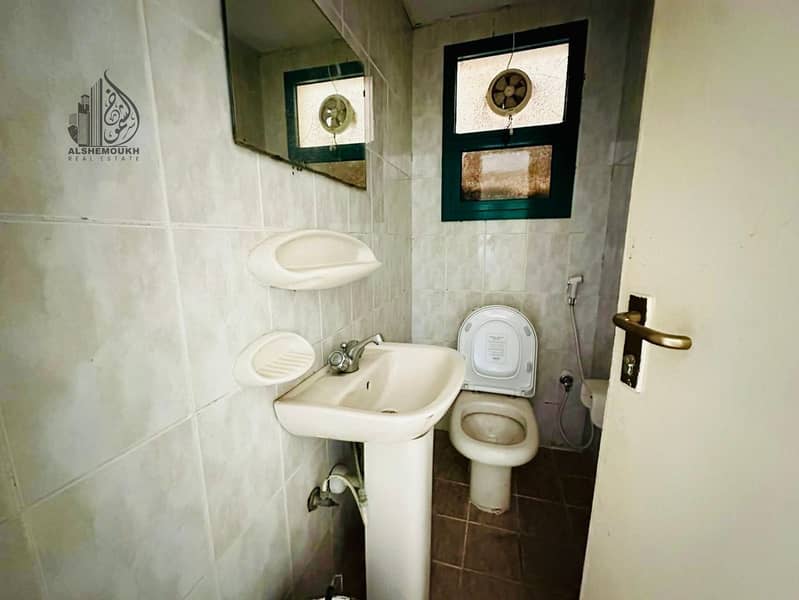 10 7df33bde-50de-4aa9-9c63-8b4630fc09e8. jpg