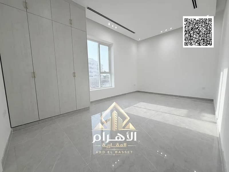 19 864126137-1066x800. webp
