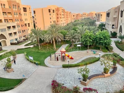 Facing to Park Large 3BR+Maids with Closed Kitchen Facing to Park Large 3BR+Maids with Closed Kitchen