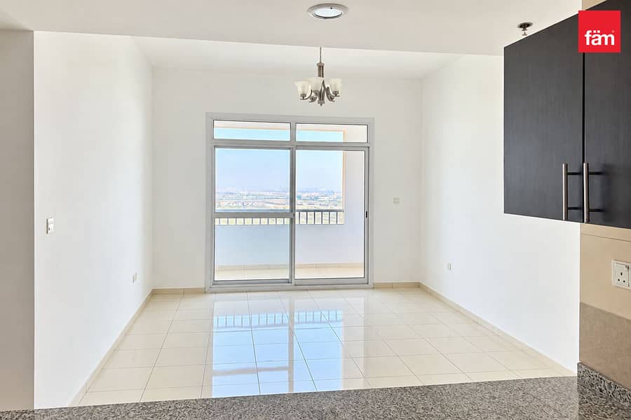 Tenanted | Expansive View | Chiller Free Tenanted | Expansive View | Chiller Free