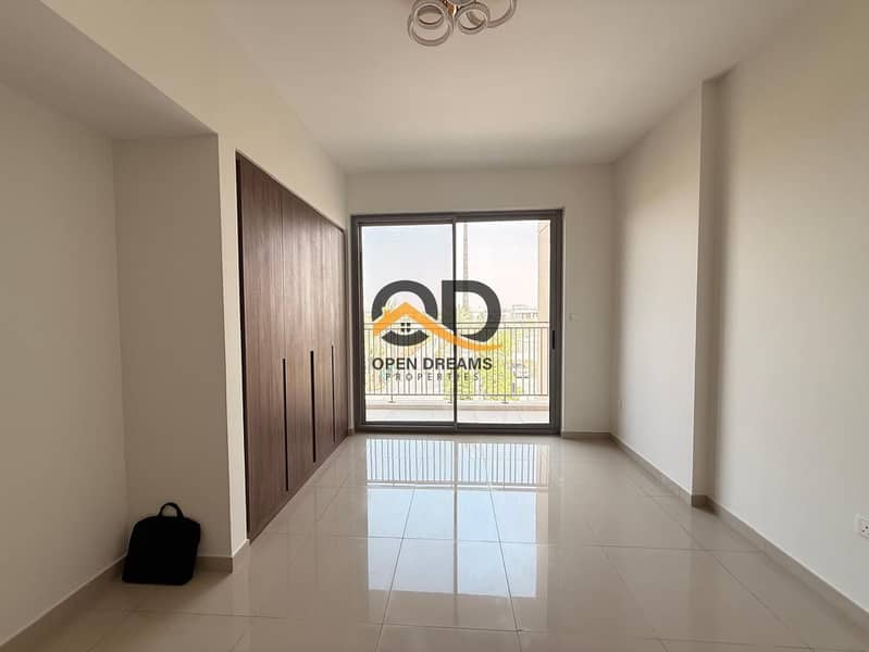 5 ca2d6cae-7c6f-4d9b-a108-eb1ce69bccda. jpg