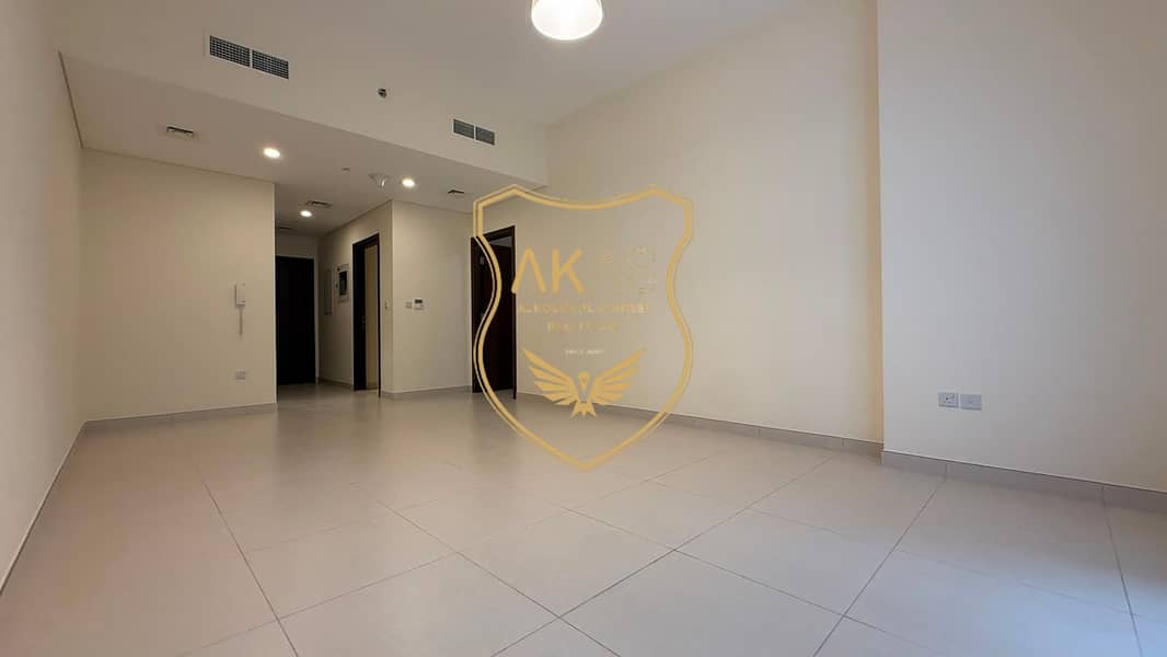 11 PHOTO-2026-07-31-11-59-45 5. jpg