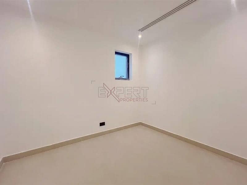 9 Image 9