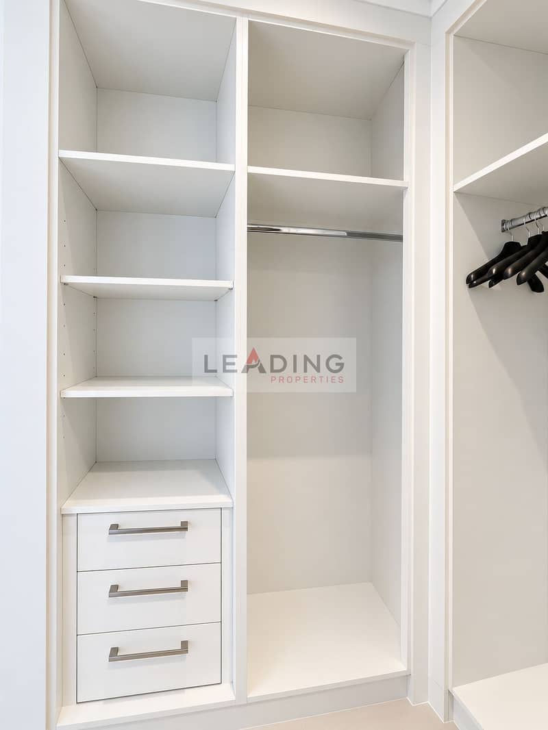 23 Showroom-ready built-in wardrobe. png