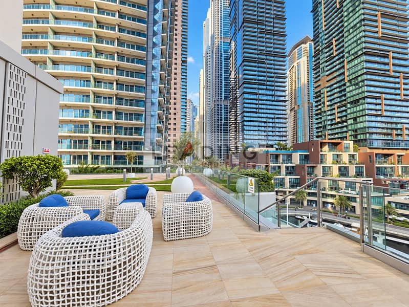 31 Pristine Luxury Terrace Overlooking the Marina. png