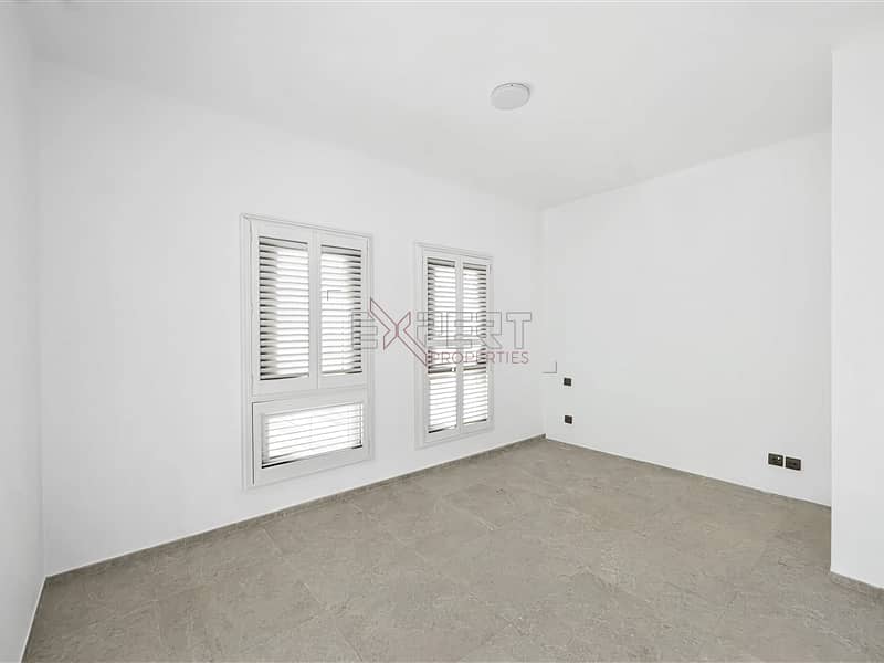 9 Image 9