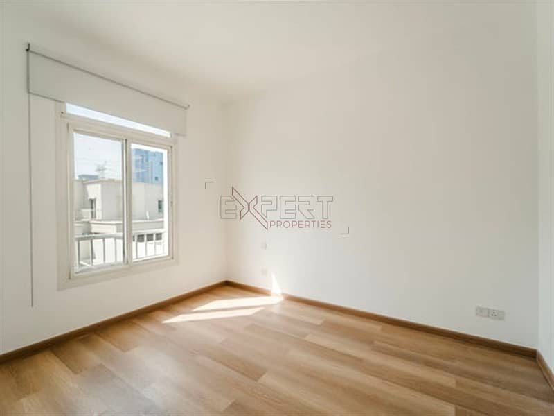 9 Image 9