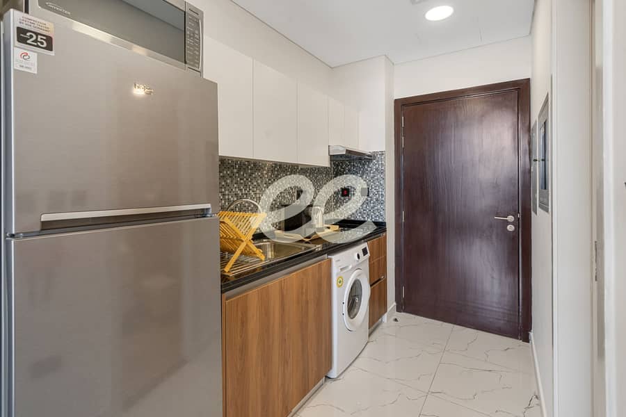 9 Kitchen Area 5. jpg
