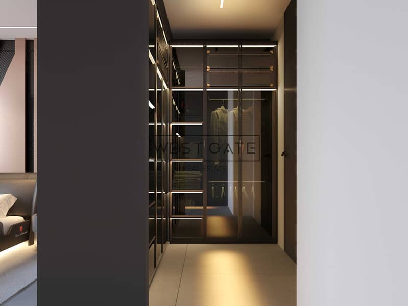 18 Master bedroom closet posted. jpg
