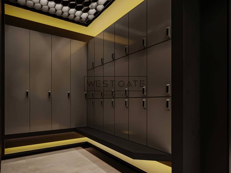 24 9 LOCKER ROOM. jpg