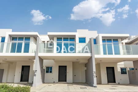 3 habitaciones Townhouse para en Venta en DAMAC Hills 2 (Akoya by DAMAC), Dubai - Casa adosada en DAMAC Hills 2 (Akoya by DAMAC)，Avencia, 3 dormitorios, 1450000 AED - 16516981