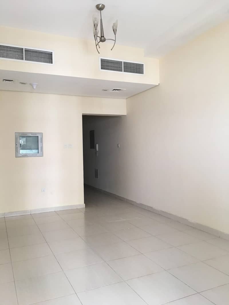 Open view 1br RENT in LAVENDER TOWER with parking 2 toilet, big balcony and central AC