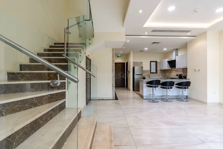 Private Elevator | Park Facing | Single Row Private Elevator | Park Facing | Single Row