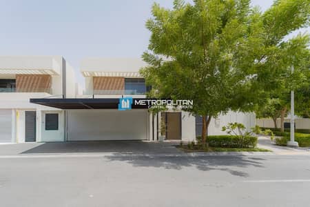 5 Bedroom Villa for Sale in Yas Island, Abu Dhabi - Corner Unit | 5BR with Maid | Fully Upgraded Villa 5 Bedroom Villa for Sale in Yas Island, Abu Dhabi - Corner Unit | 5BR with Maid | Fully Upgraded Villa