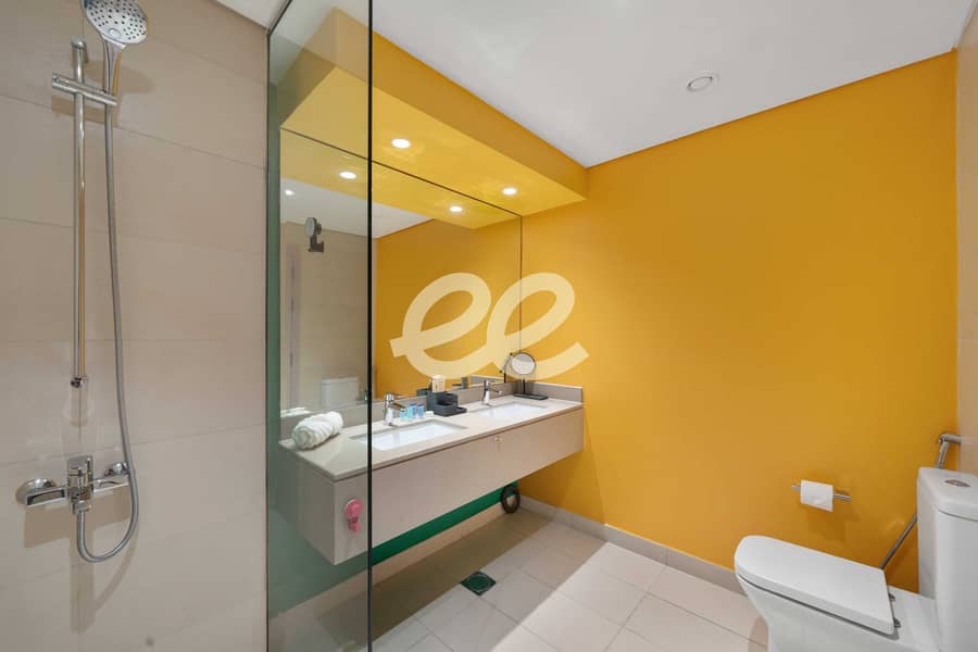 8 washrom 11. jpg