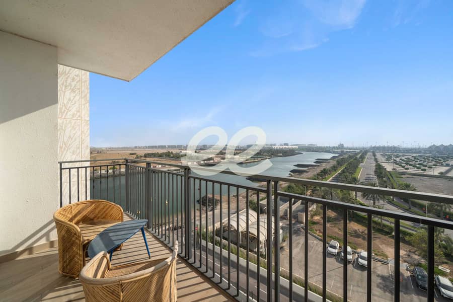 26 Balcony 2. jpg