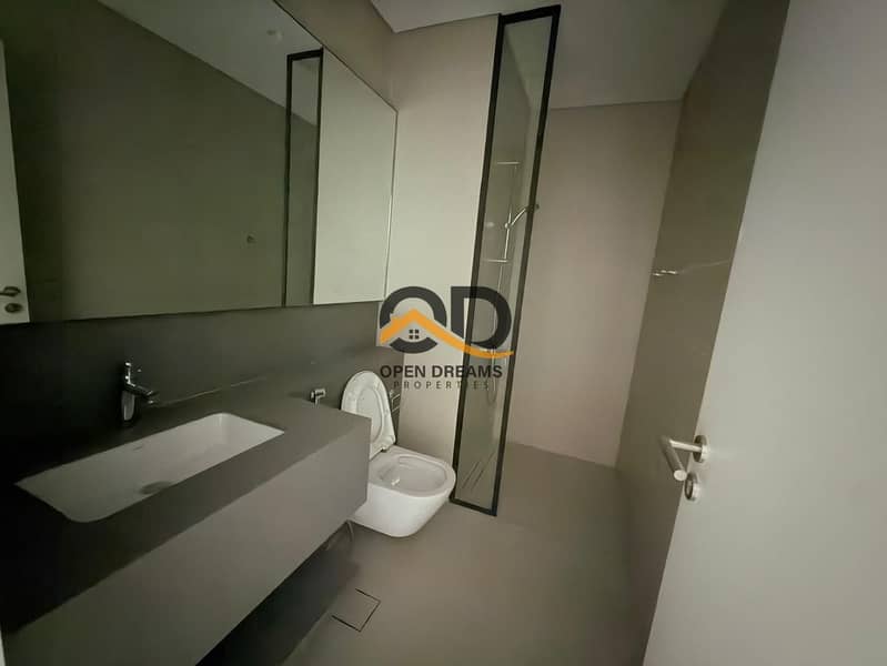 14 a3dbe994-b79b-4ce5-93e1-c1ce7201036b. jpg