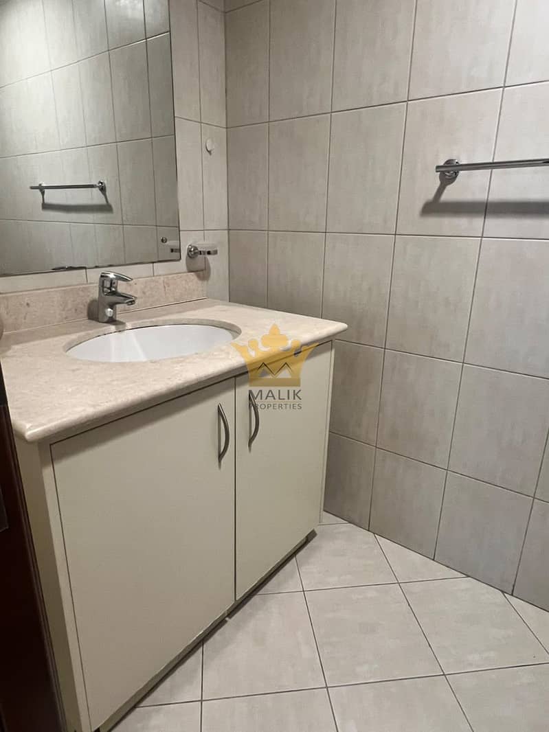 27 6e8a40d7-3dda-4ec7-90ba-cfdab4817598. jpg