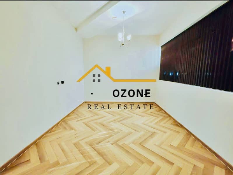 28 22e2be50-c676-44bd-94b5-ad4bb2bd1953. jpg