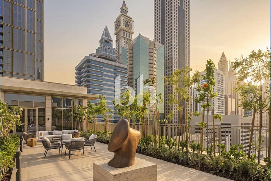 12 HHI City Tower I External Lounge